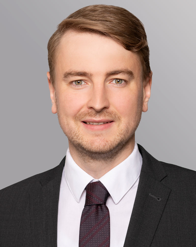Dr Maximilian Bahnsen