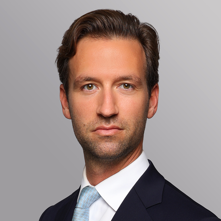Dr Amos Münch