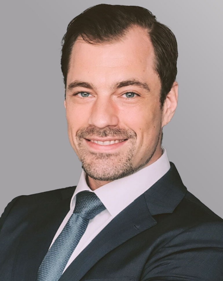 [Translate to English:] Rechtsanwalt Leif Dustin Schneider, Energy; Health Care & Life Science; Mobility & Logistics; Real Estate & Infrastructure; Arbeitsrecht; Außenwirtschaftsrecht; Capital Markets & Banking; Complex Disputes; Compliance & Internal Investigations; Corporate/M&A; Datenschutzrecht; Energierecht; Gewerblicher Rechtsschutz & Urheberrecht; Handels- und Vertriebsrecht, Produkthaftung/Product Compliance; Immobilien- und Baurecht; Start-Ups und Venture Capital